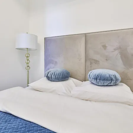 Apartment Kasprzaka 29 Wola Tower - Free Garage - By Perfect 411